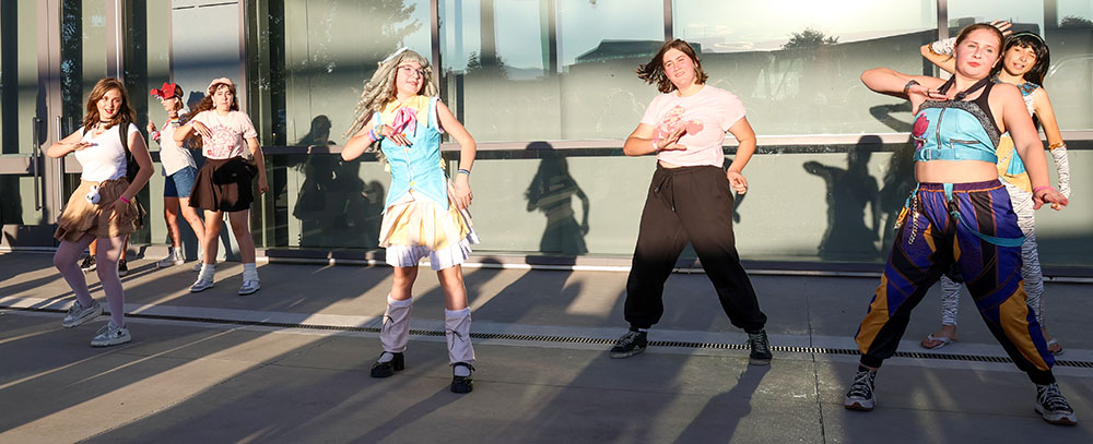 Teens dancing